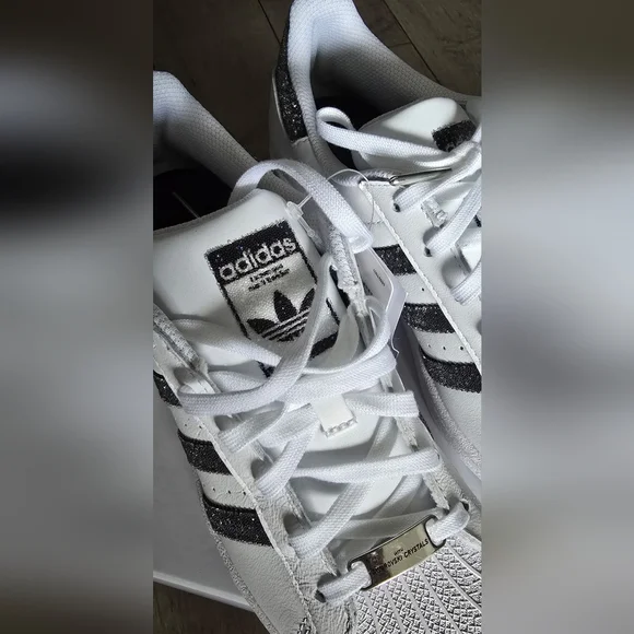 NIB - adidas Superstar Swarovski White Black dust bag Included Size 6.5 Womens - Picture 3 of 10